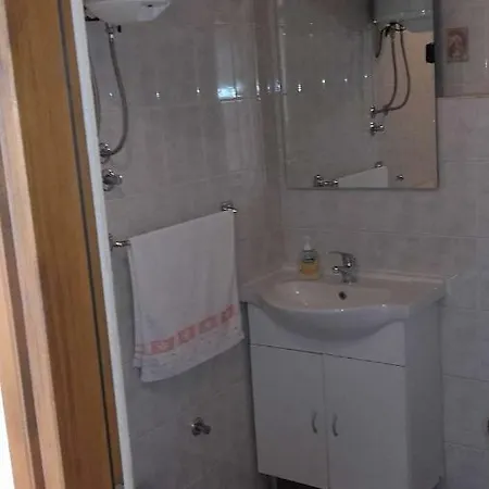 Apartman Larus Starigrad Paklenica Exterior foto